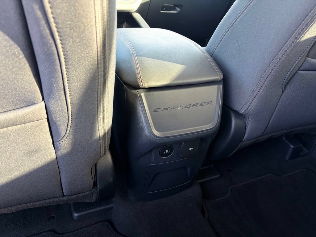 Used 2026 Ford Explorer Active RWD image 26