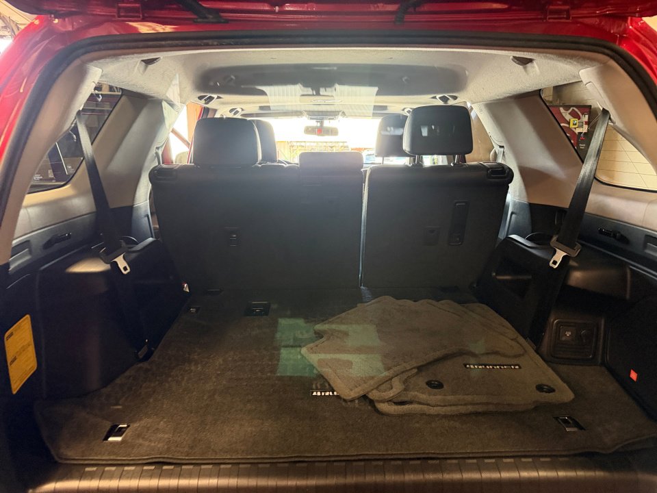 Used 2016 Toyota 4Runner Limited AWD/4WD image 19