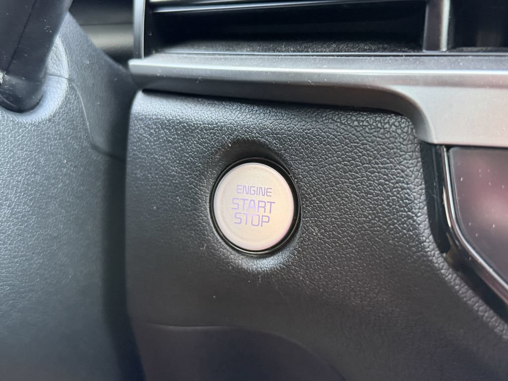Certified 2025 Kia Sorento EX FWD image 26