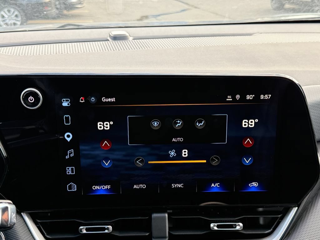 New 2027 Chevrolet Equinox LT w/ Convenience Package II AWD/4WD image 17