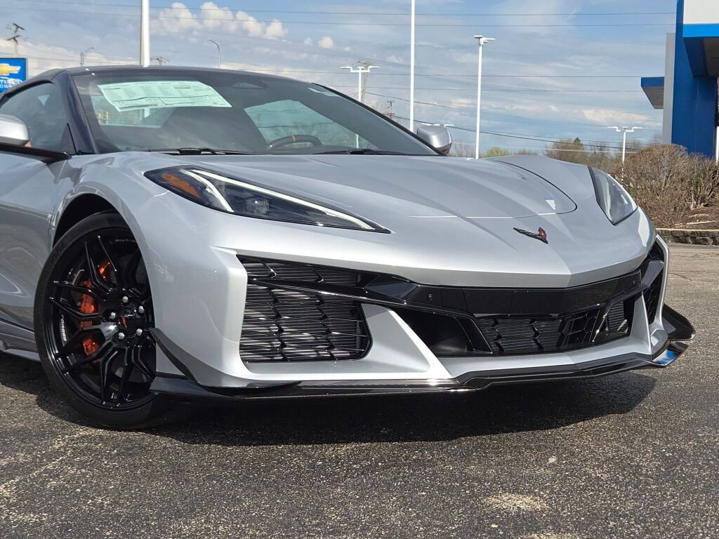 New 2026 Chevrolet Corvette Z06 RWD image 2