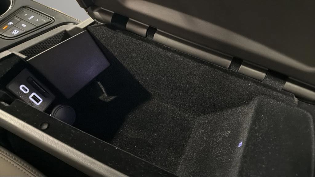 Used 2022 Cadillac CT4 Luxury w/ Sun And Sound Package image 27