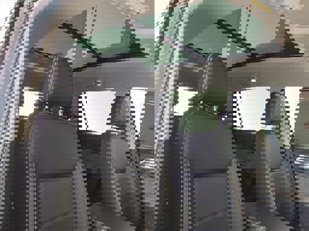 Used 2023 Volkswagen Atlas SE image 24