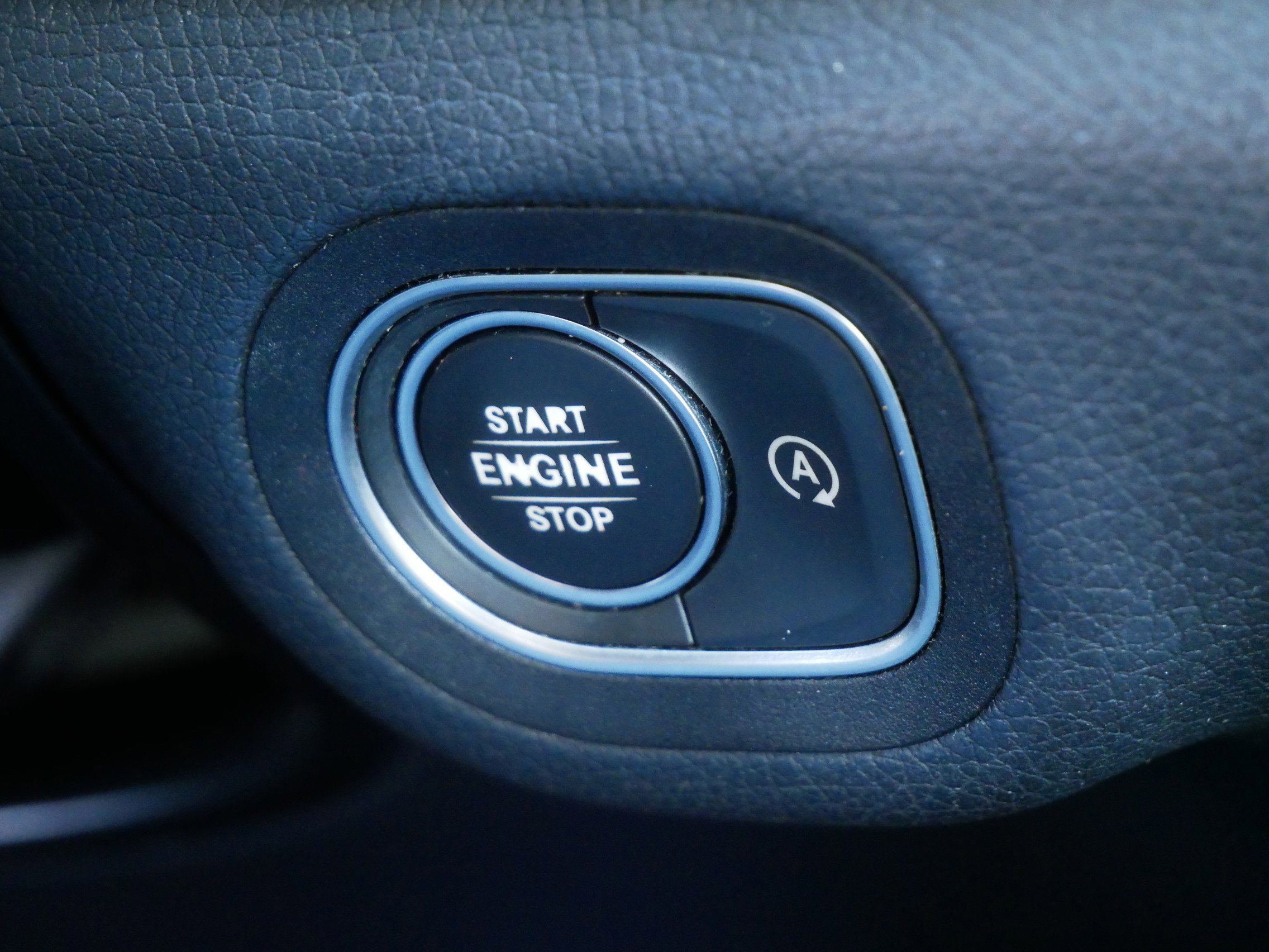 Used 2020 Mercedes-Benz GLE 350 4MATIC image 29