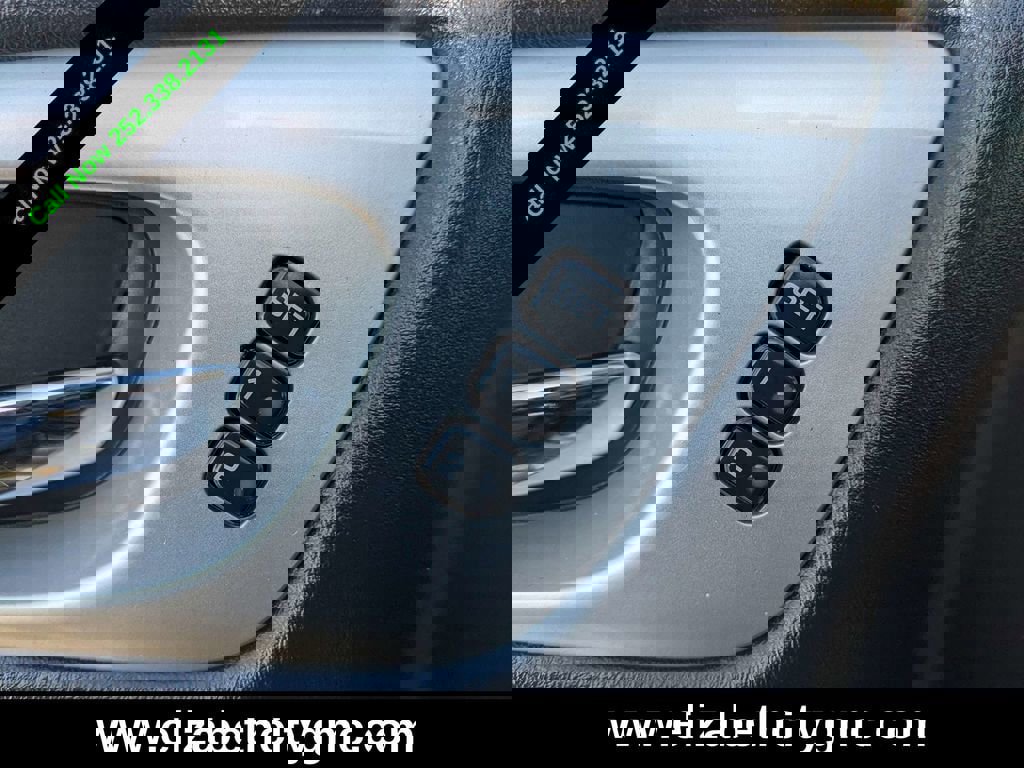 Used 2019 Nissan Pathfinder SL image 26