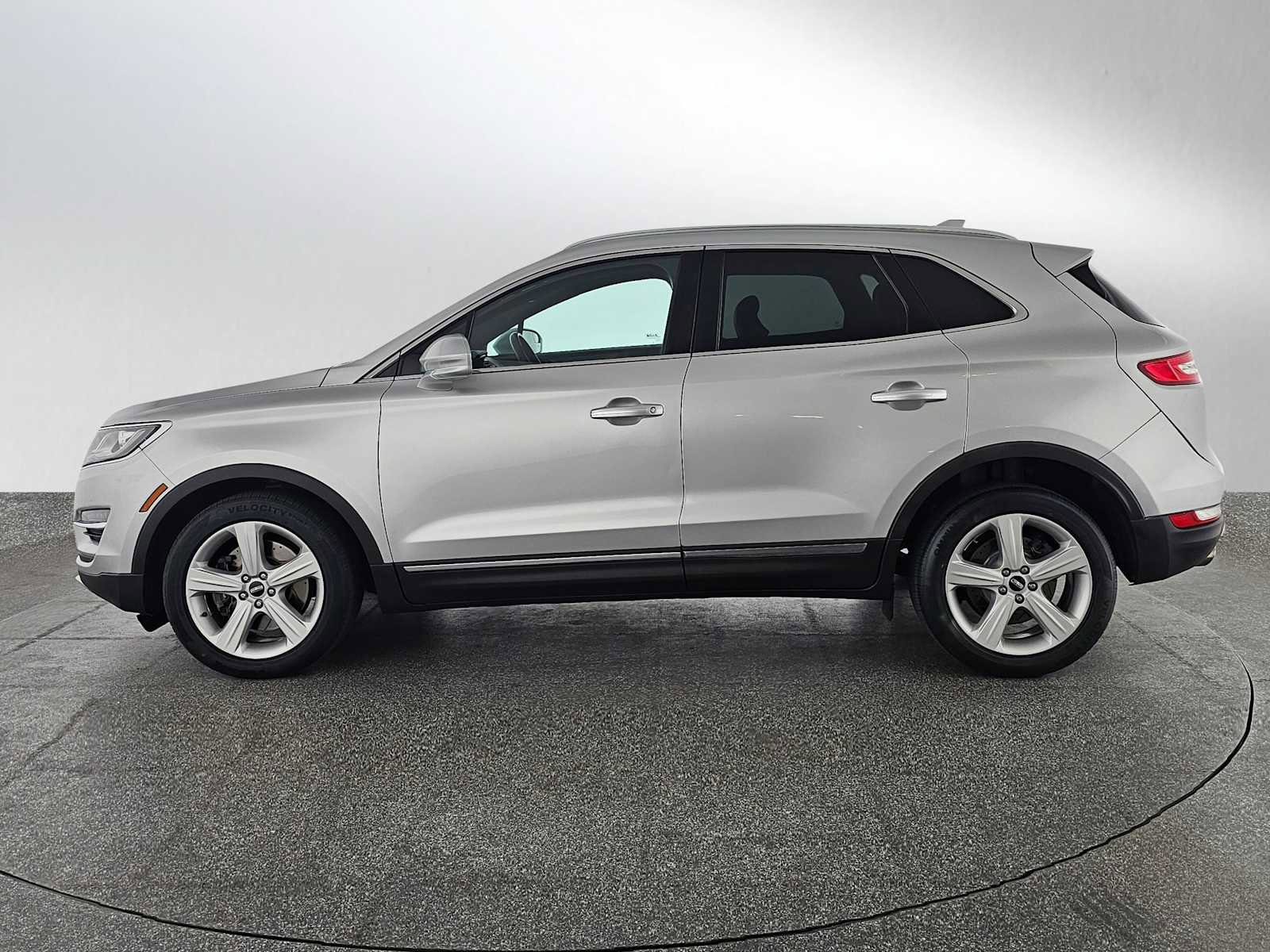 Used 2016 Lincoln MKC Premiere image 6