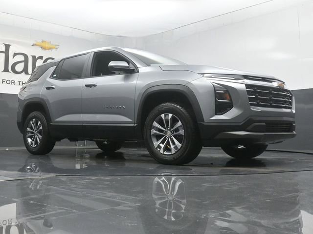 New 2026 Chevrolet Equinox LT w/ Safety and Technology Package image 2