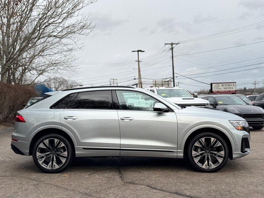 Used 2025 Audi Q8 Premium Plus image 7