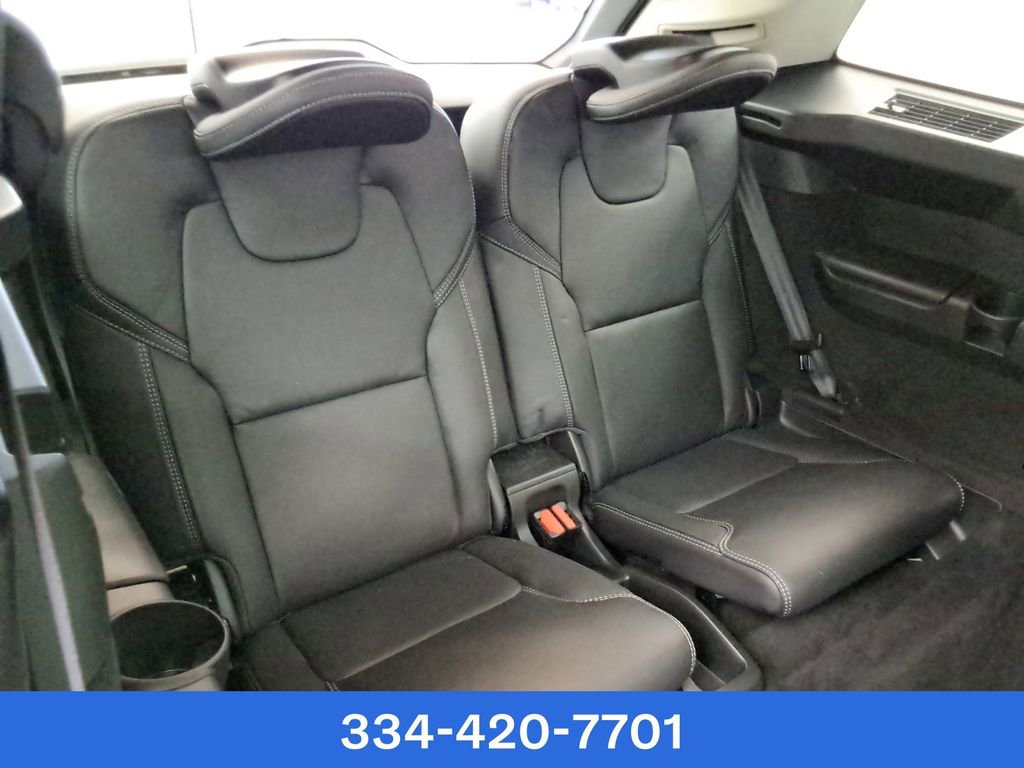 Used 2022 Volvo XC90 T8 Inscription image 27