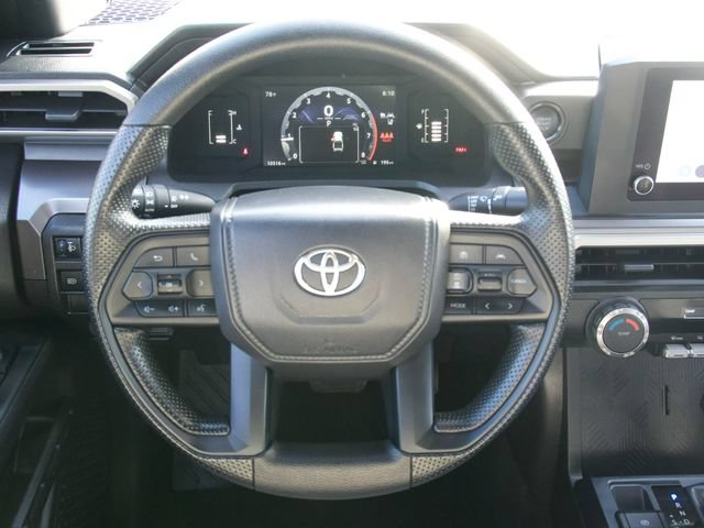 Used 2025 Toyota Tacoma SR5 AWD/4WD image 15