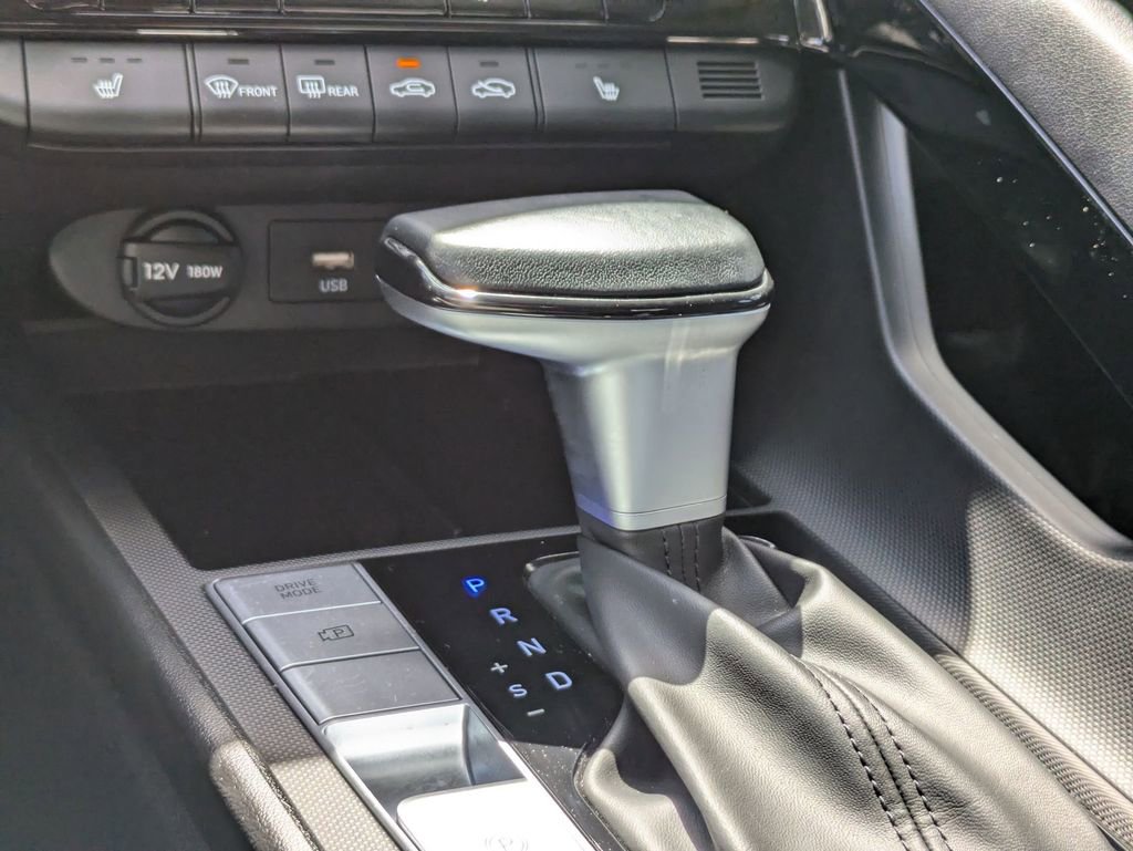 Used 2025 Hyundai Elantra SEL FWD image 22