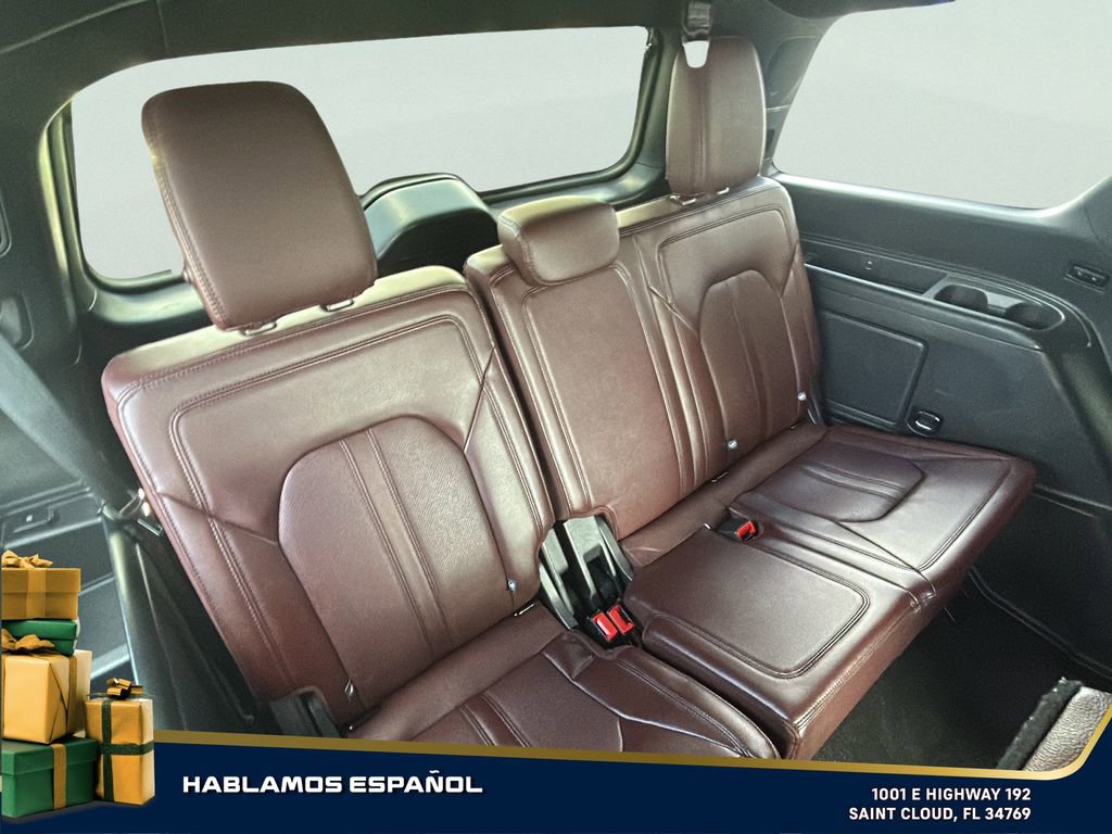 Used 2023 Ford Expedition Limited image 28