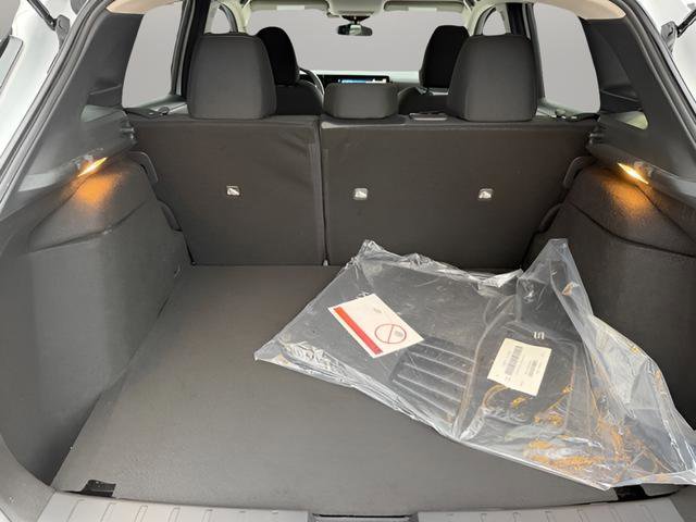 Certified 2025 Nissan Kicks SV image 26