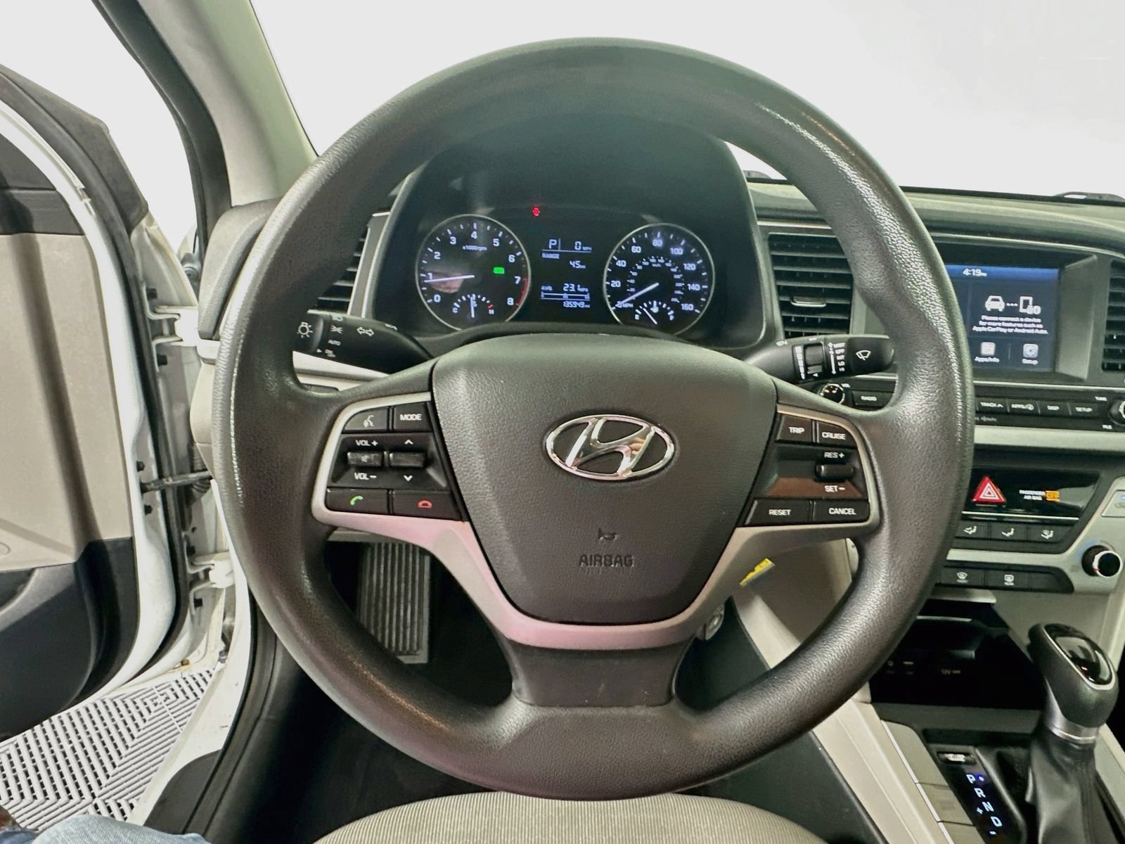 Used 2017 Hyundai Elantra SE FWD image 12