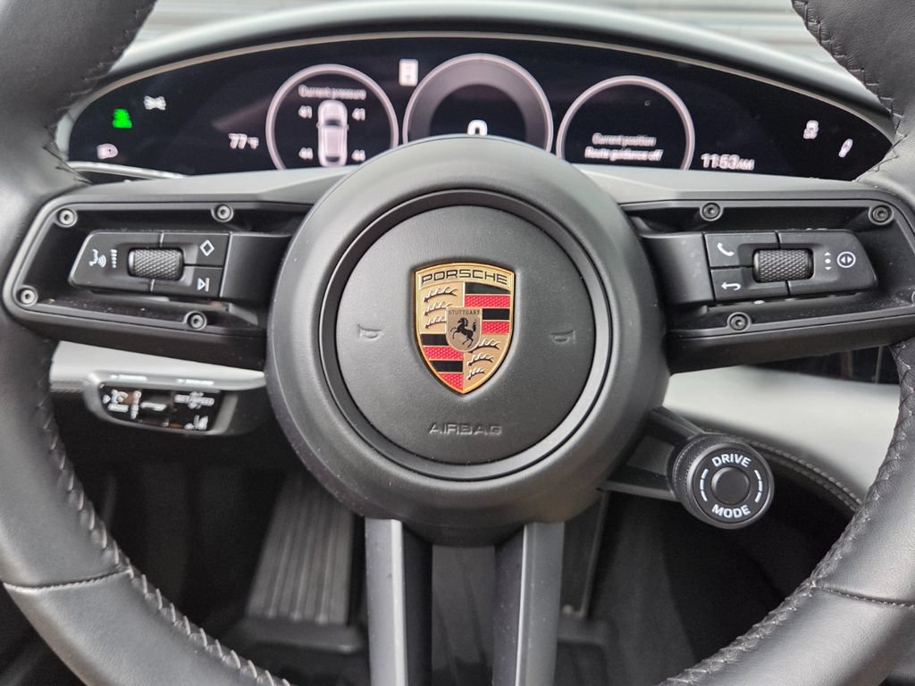 Certified 2025 Porsche Taycan 4S AWD/4WD image 9