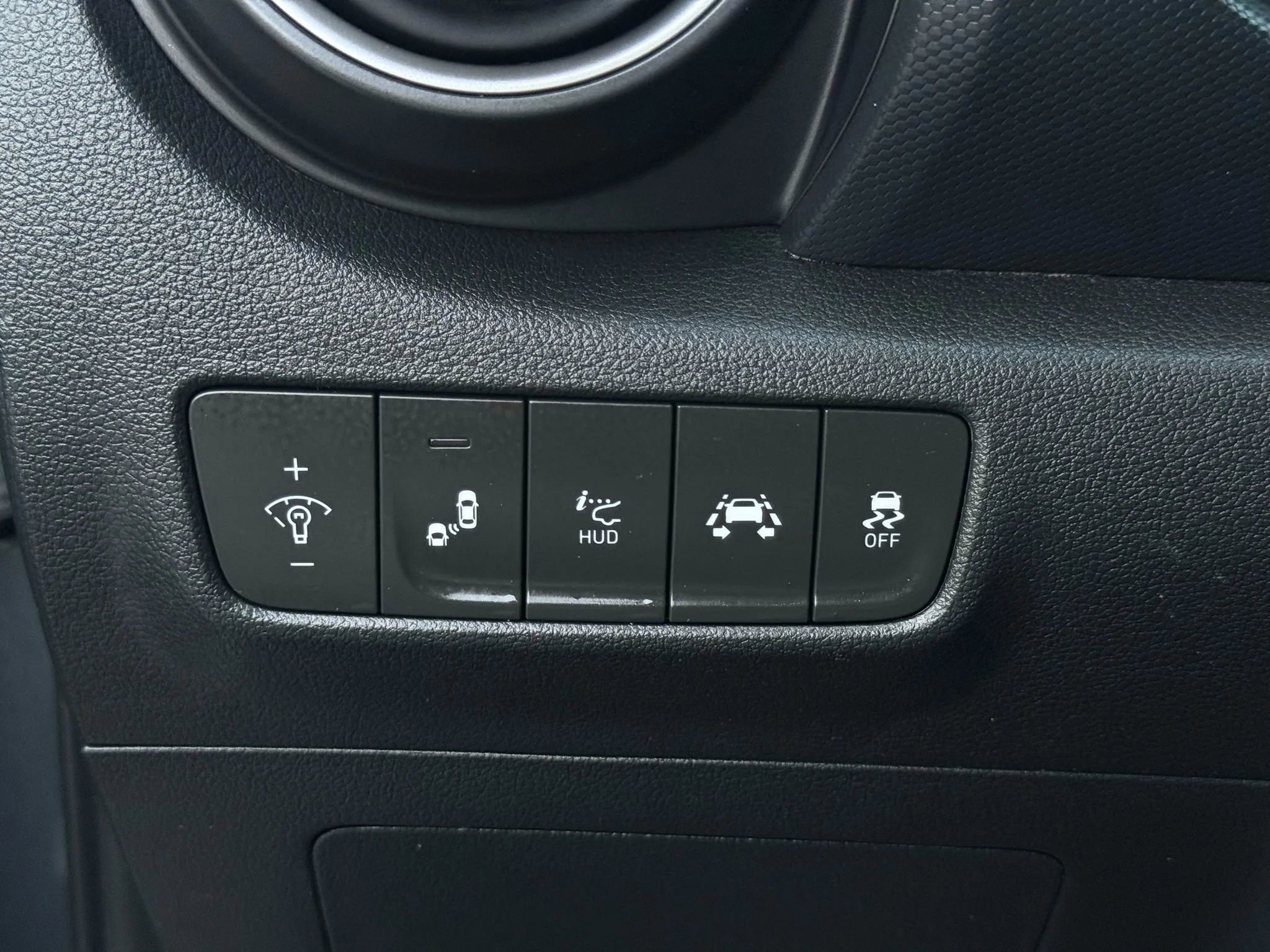 Used 2020 Hyundai Kona Ultimate w/ Cargo Package image 36