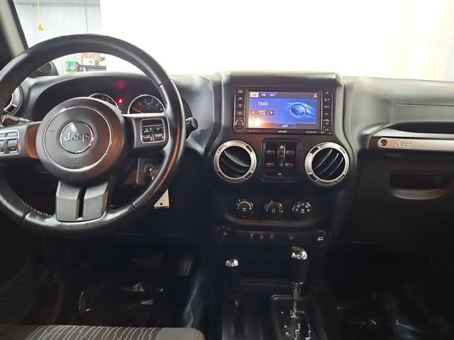 Used 2012 Jeep Wrangler Unlimited Sahara w/ Dual Top Group image 27