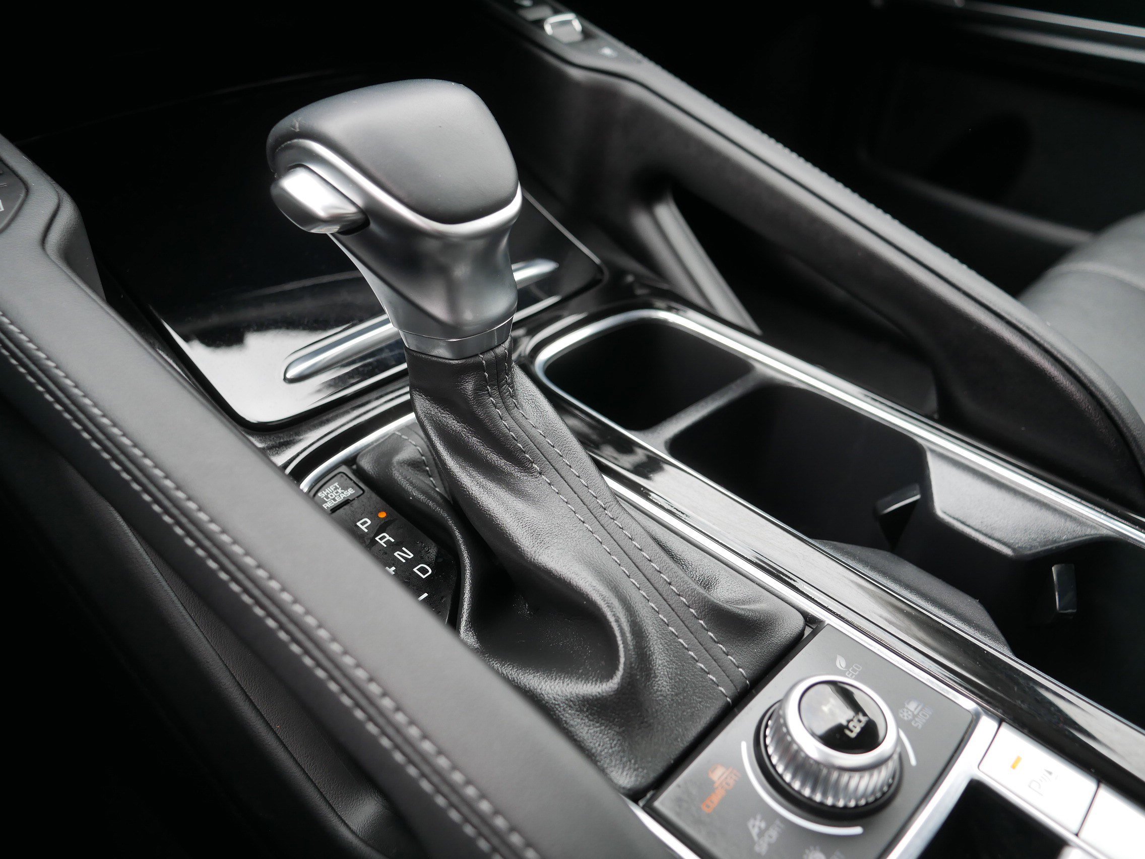 Certified 2024 Kia Telluride EX w/ EX Captain's Chair Package image 24