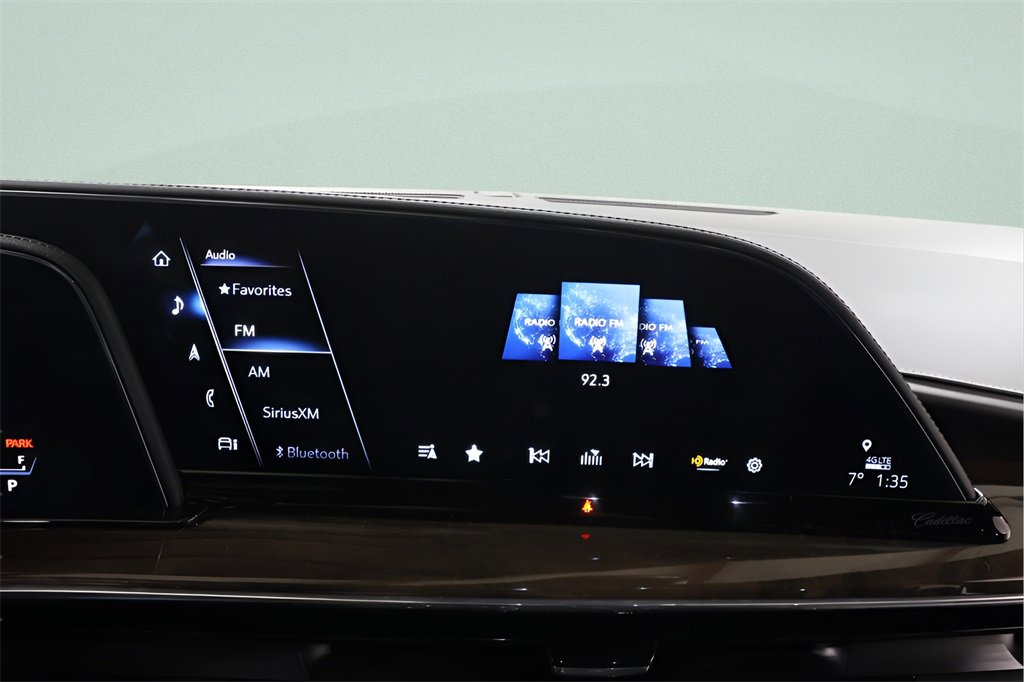 Used 2024 Cadillac Escalade ESV Sport Platinum w/ LPO, ONYX Package image 16