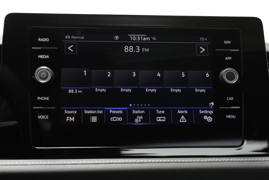 New 2027 Volkswagen Jetta SEL FWD image 9