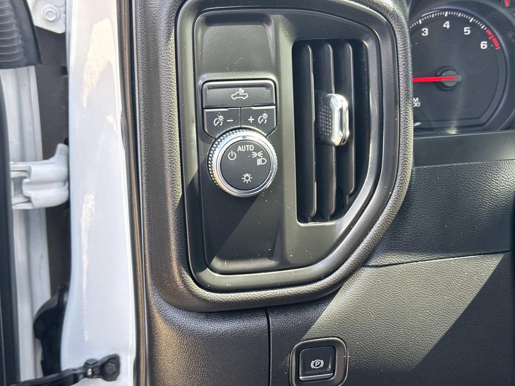 Used 2022 GMC Sierra 2500 Pro w/ Convenience Package RWD image 23