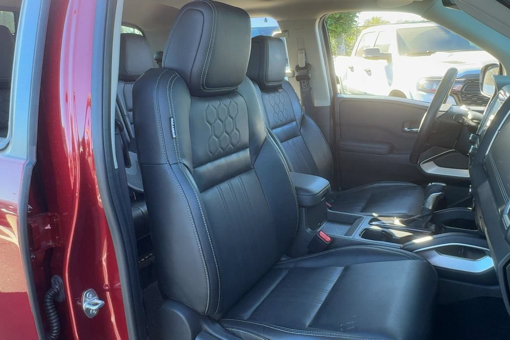 Used 2024 Nissan Frontier SL w/ Technology Package RWD image 15