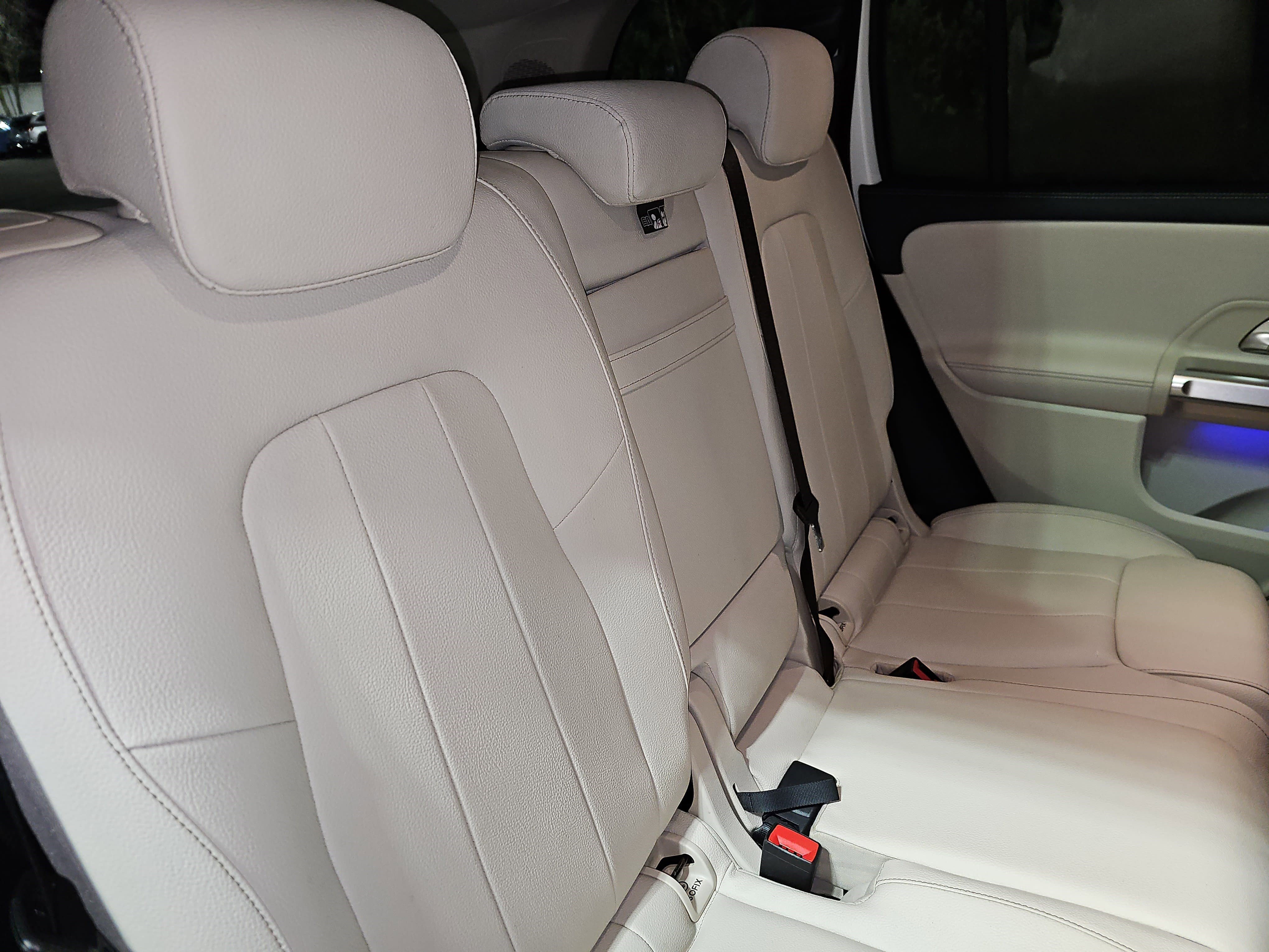 Used 2021 Mercedes-Benz GLB 250 4MATIC image 12