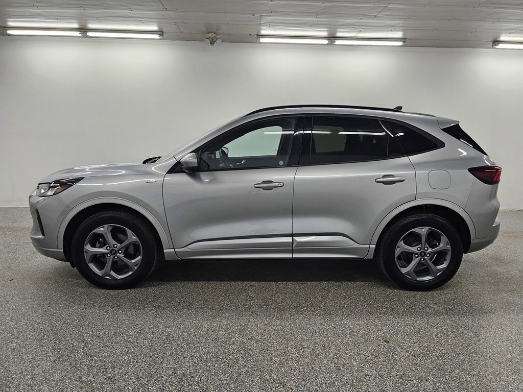 Used 2023 Ford Escape ST-Line Select w/ Tech Pack #2 AWD/4WD image 7