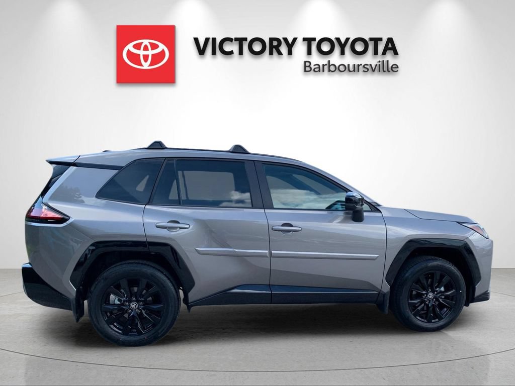 Used 2026 Toyota RAV4 SE w/ Convenience Package FWD image 6