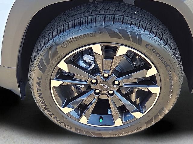 New 2026 Chevrolet Equinox RS w/ Safety and Technology Package FWD image 9
