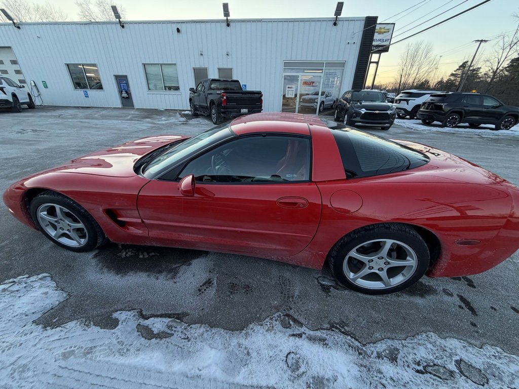 Used 2000 Chevrolet Corvette Coupe image 13