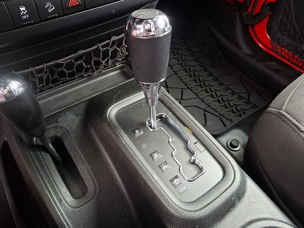 Used 2017 Jeep Wrangler Unlimited Sport image 14