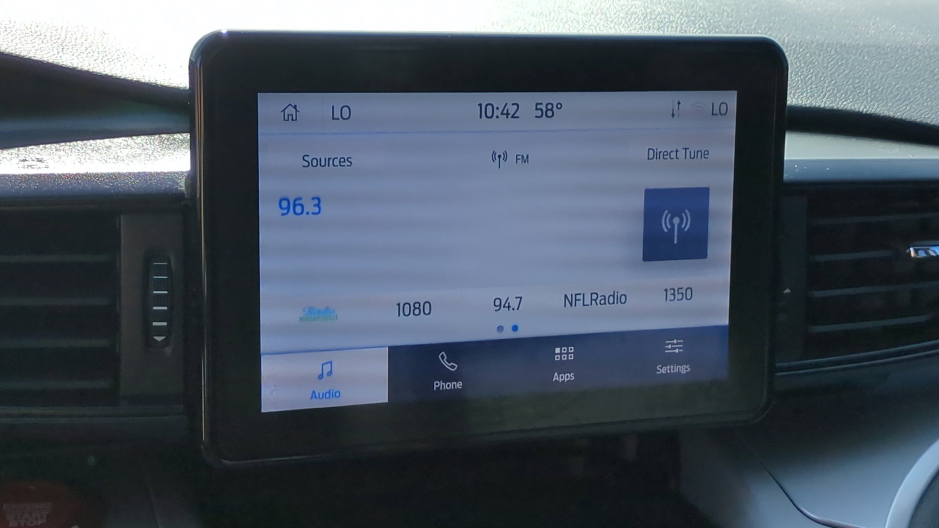 Used 2023 Ford Explorer XLT image 23