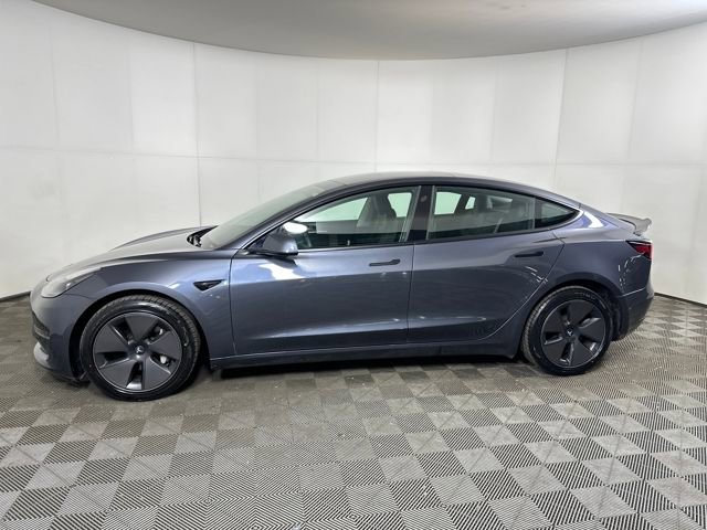 Used 2023 Tesla Model 3 Standard Range image 6