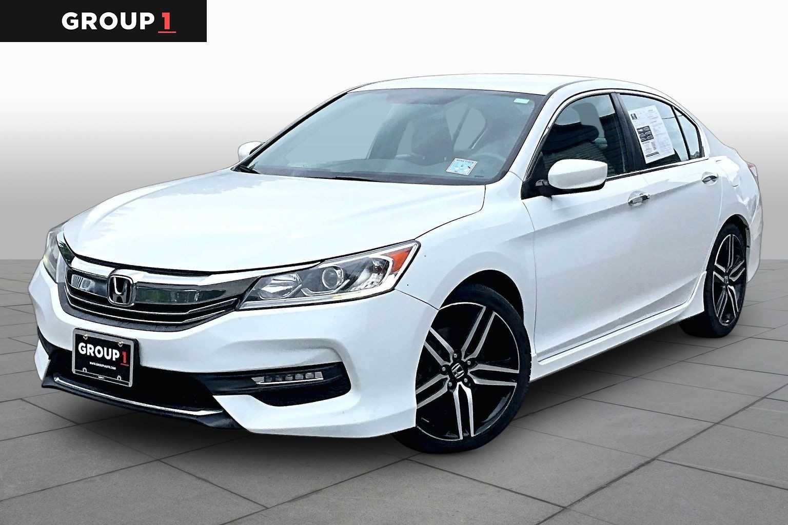 Used 2017 Honda Accord Sport image 1
