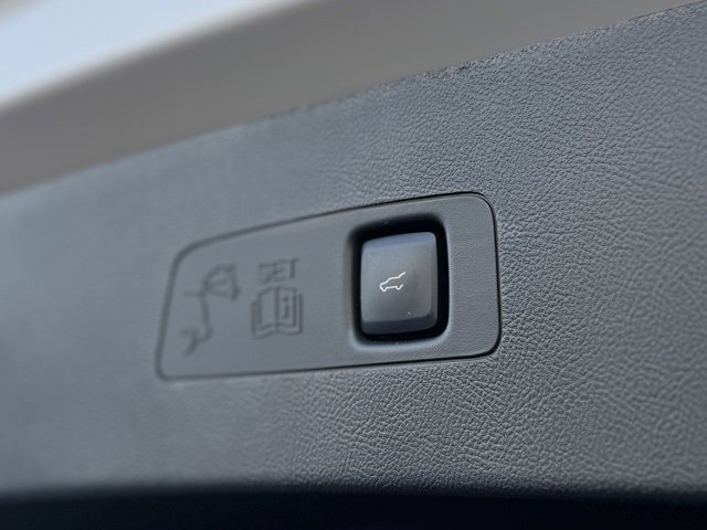 Used 2023 Lincoln Corsair Reserve w/ Equipment Group 201A image 30