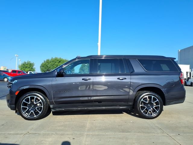 Certified 2023 Chevrolet Suburban RST w/ Luxury Package AWD/4WD image 2