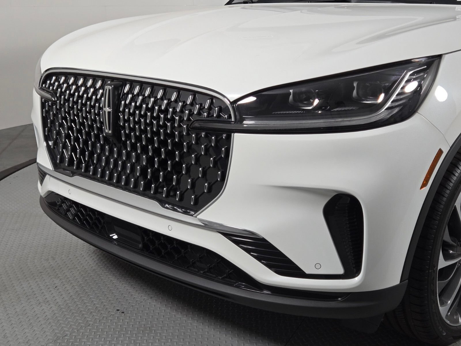 New 2026 Lincoln Aviator Reserve AWD/4WD image 10