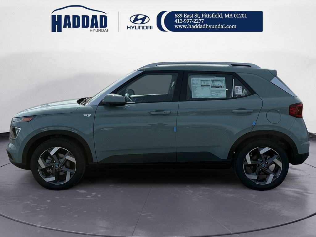 New 2026 Hyundai Venue SEL FWD image 2