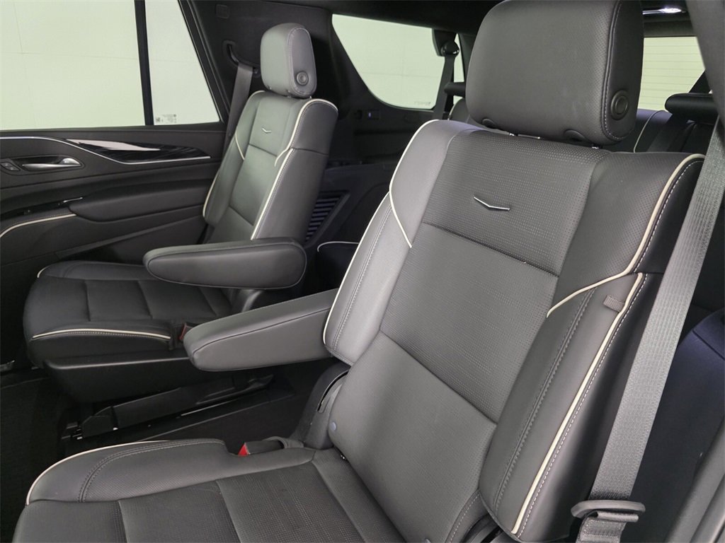Used 2023 Cadillac Escalade Sport w/ Touring Package image 15