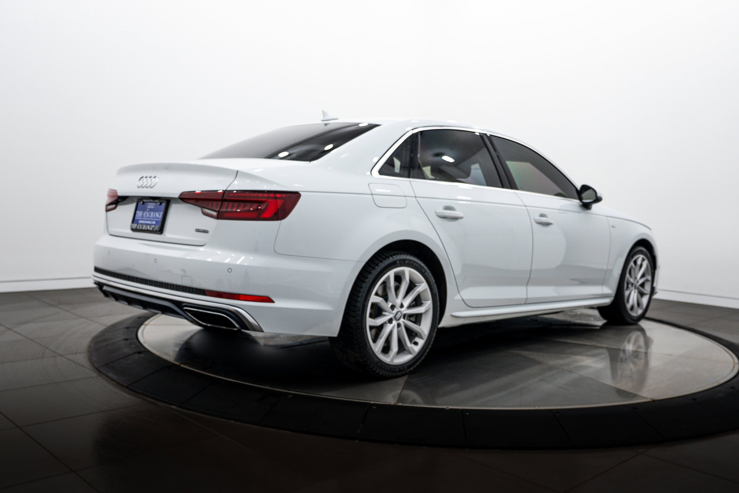 Used 2019 Audi A4 2.0T Premium Plus w/ Premium Plus Package AWD/4WD image 4