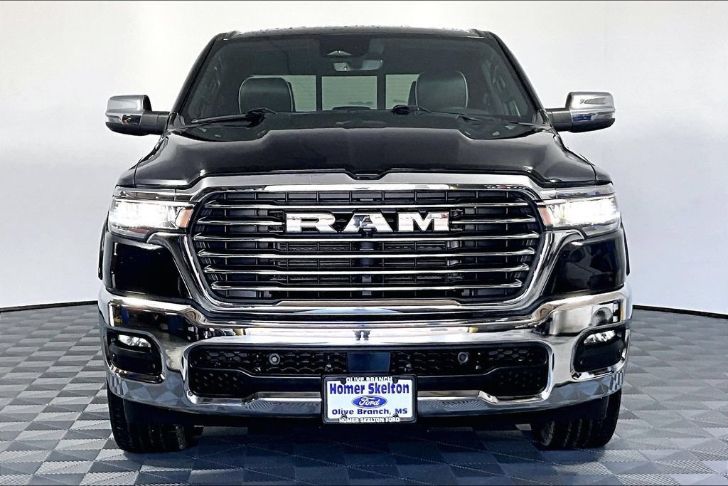 Used 2025 RAM 1500 Laramie AWD/4WD image 3