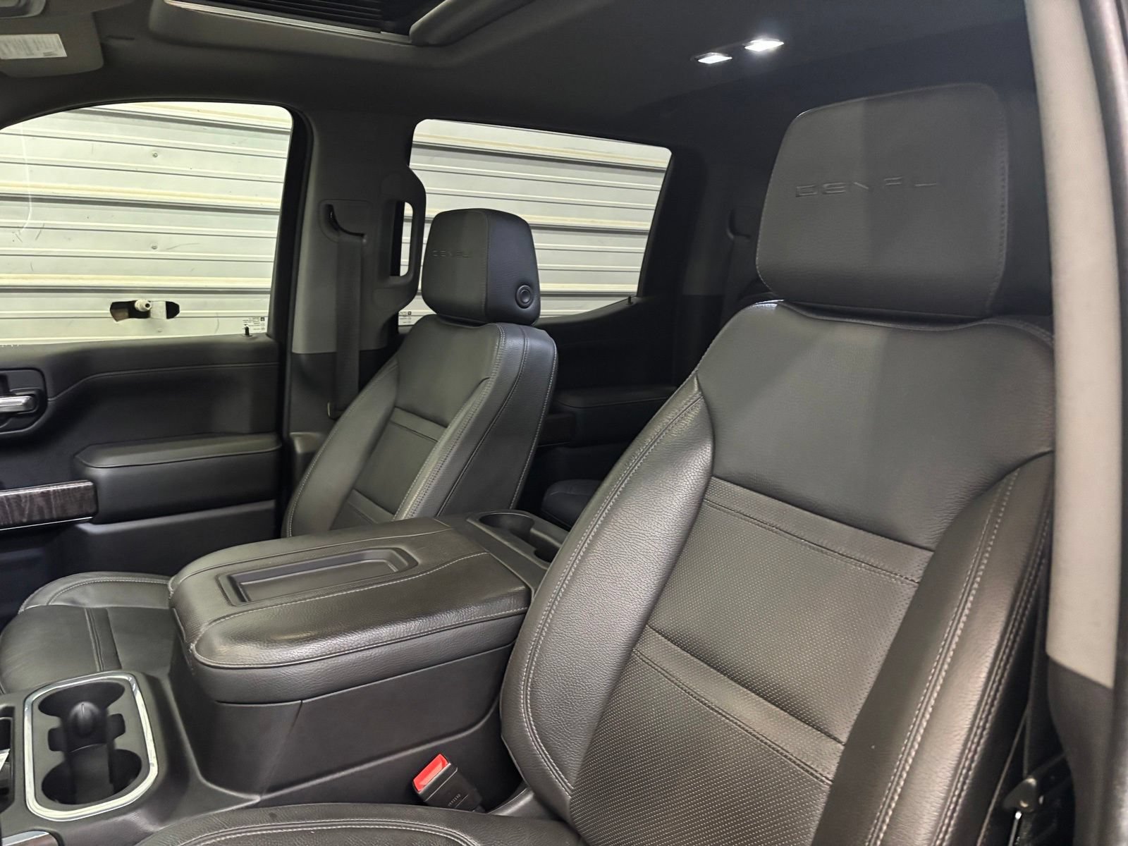 Used 2021 GMC Sierra 1500 Denali w/ Denali Ultimate Package AWD/4WD image 13