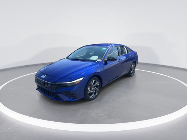 Certified 2025 Hyundai Elantra SEL FWD image 4