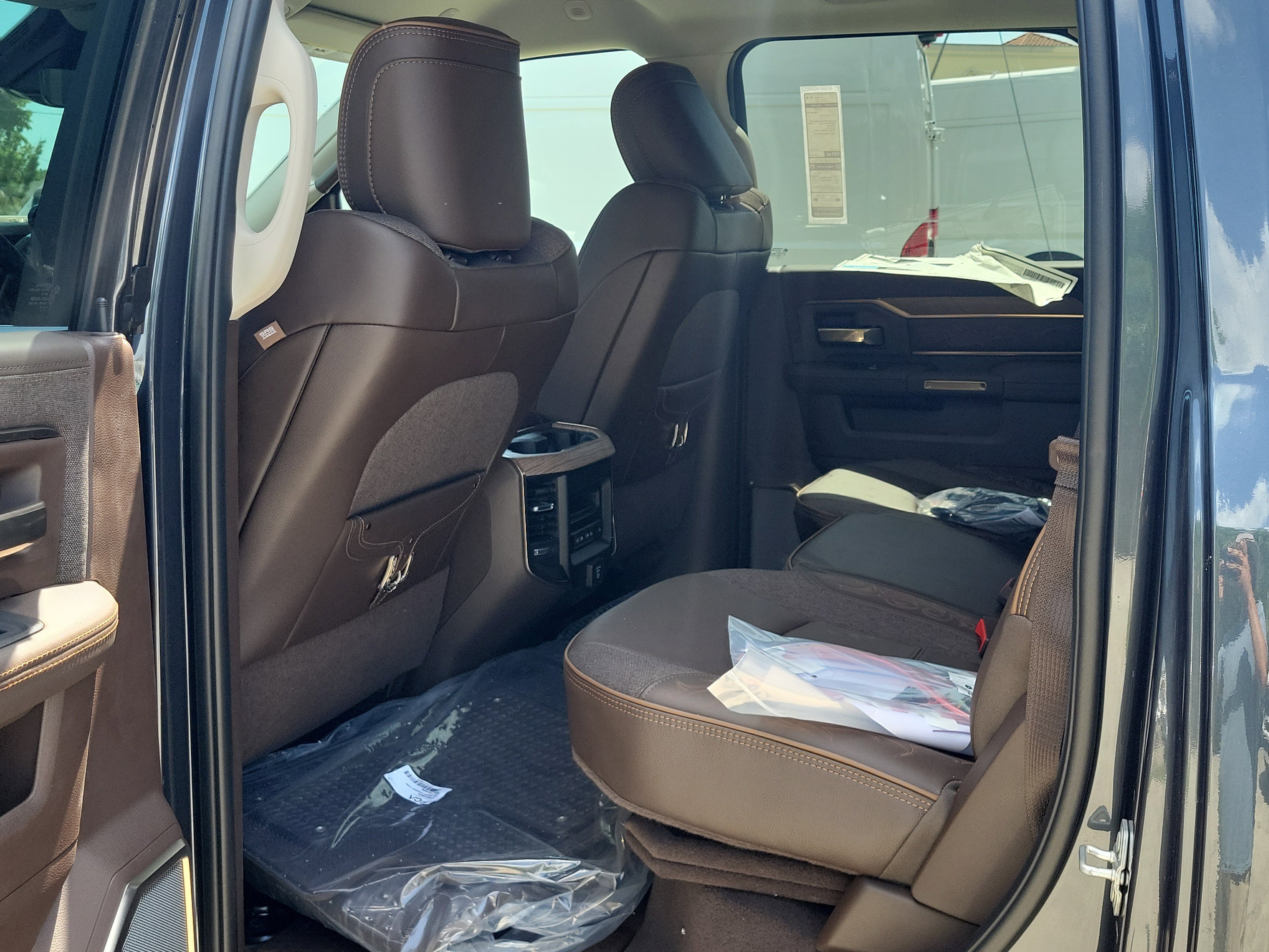 New 2026 RAM 2500 Limited AWD/4WD image 12