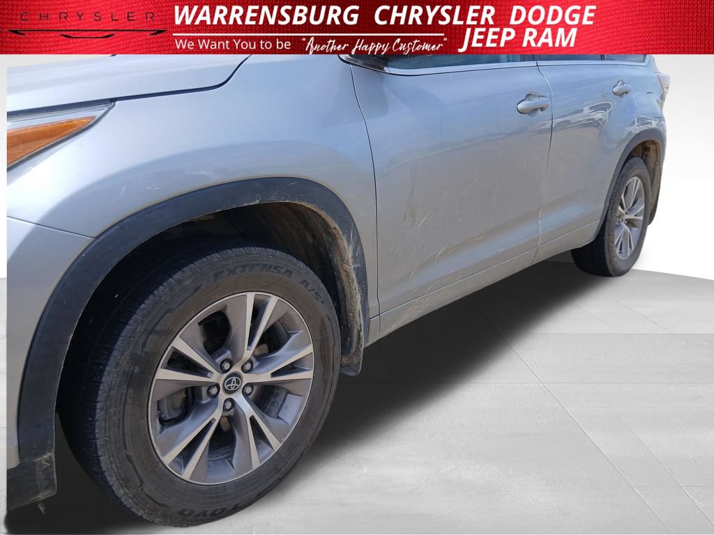 Used 2016 Toyota Highlander Plus AWD/4WD image 26