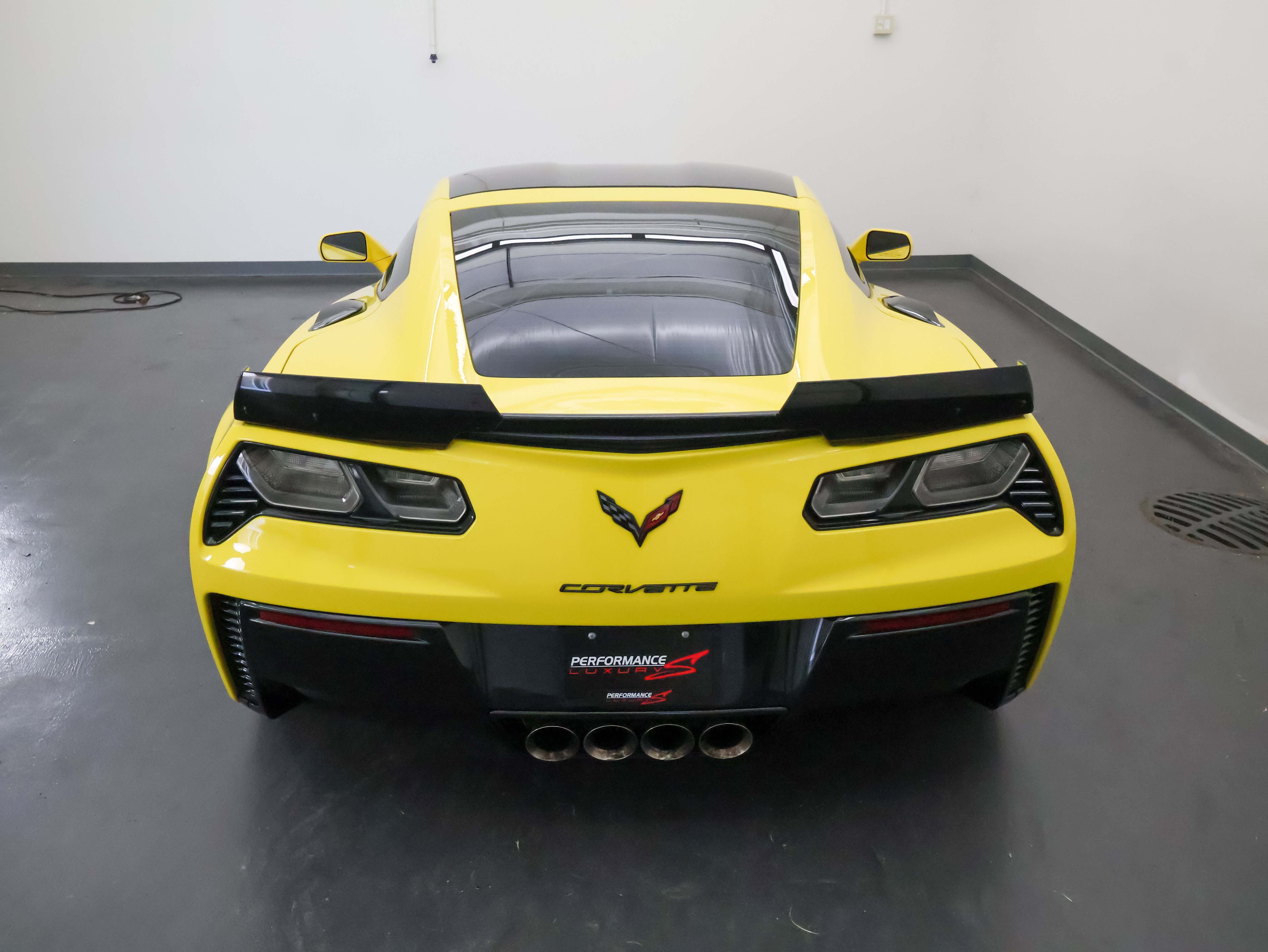 Used 2016 Chevrolet Corvette Z06 w/ 3LZ Preferred Equipment Group RWD image 10