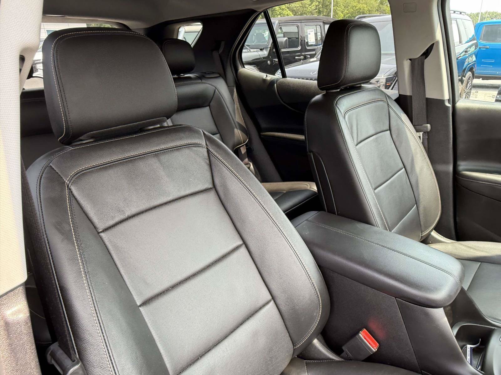 Used 2018 Chevrolet Equinox Premier AWD/4WD image 29