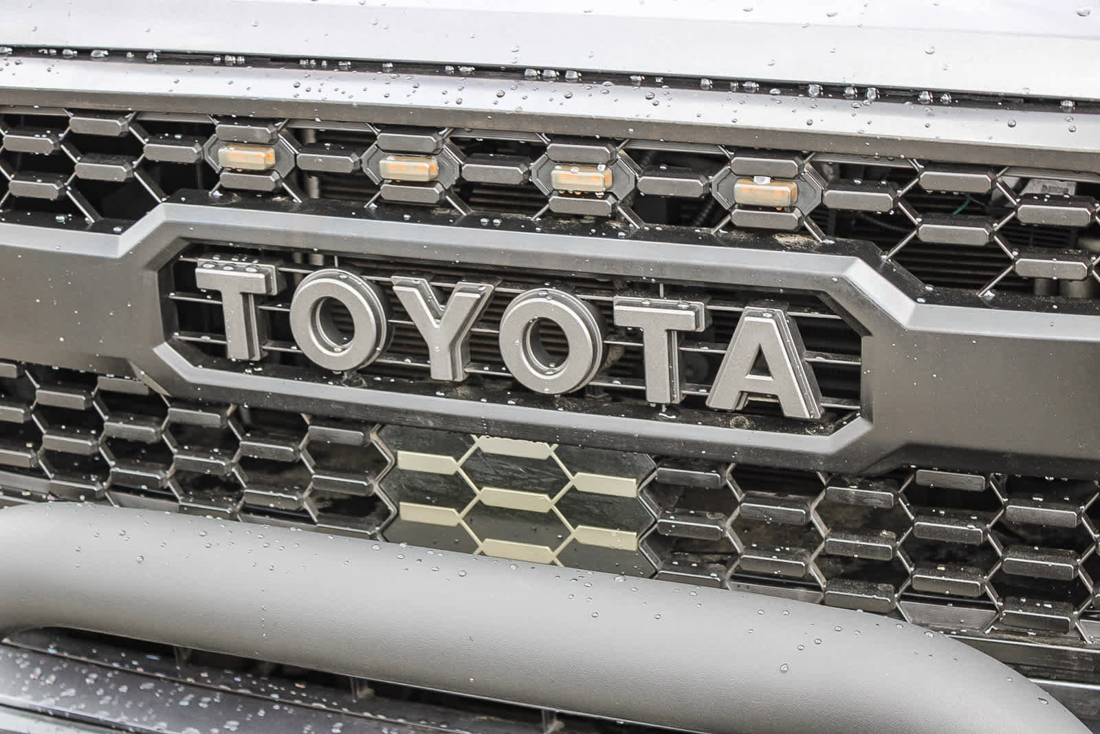 Used 2019 Toyota Tacoma TRD Off-Road AWD/4WD image 11