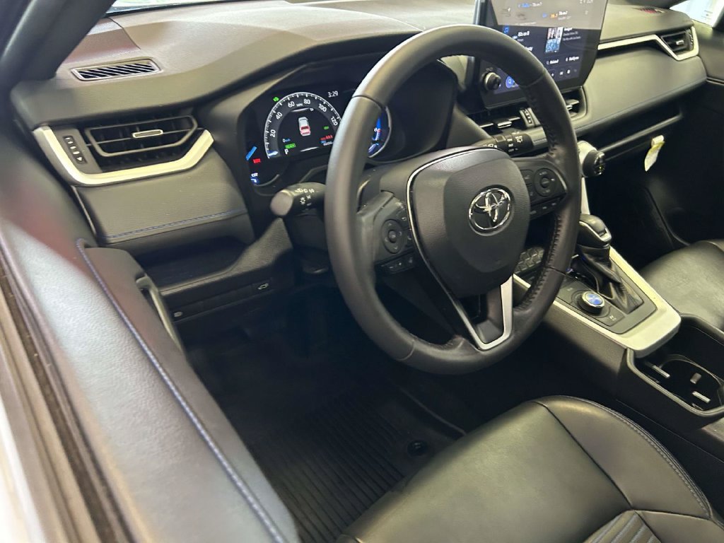 Used 2024 Toyota RAV4 XSE AWD/4WD image 13